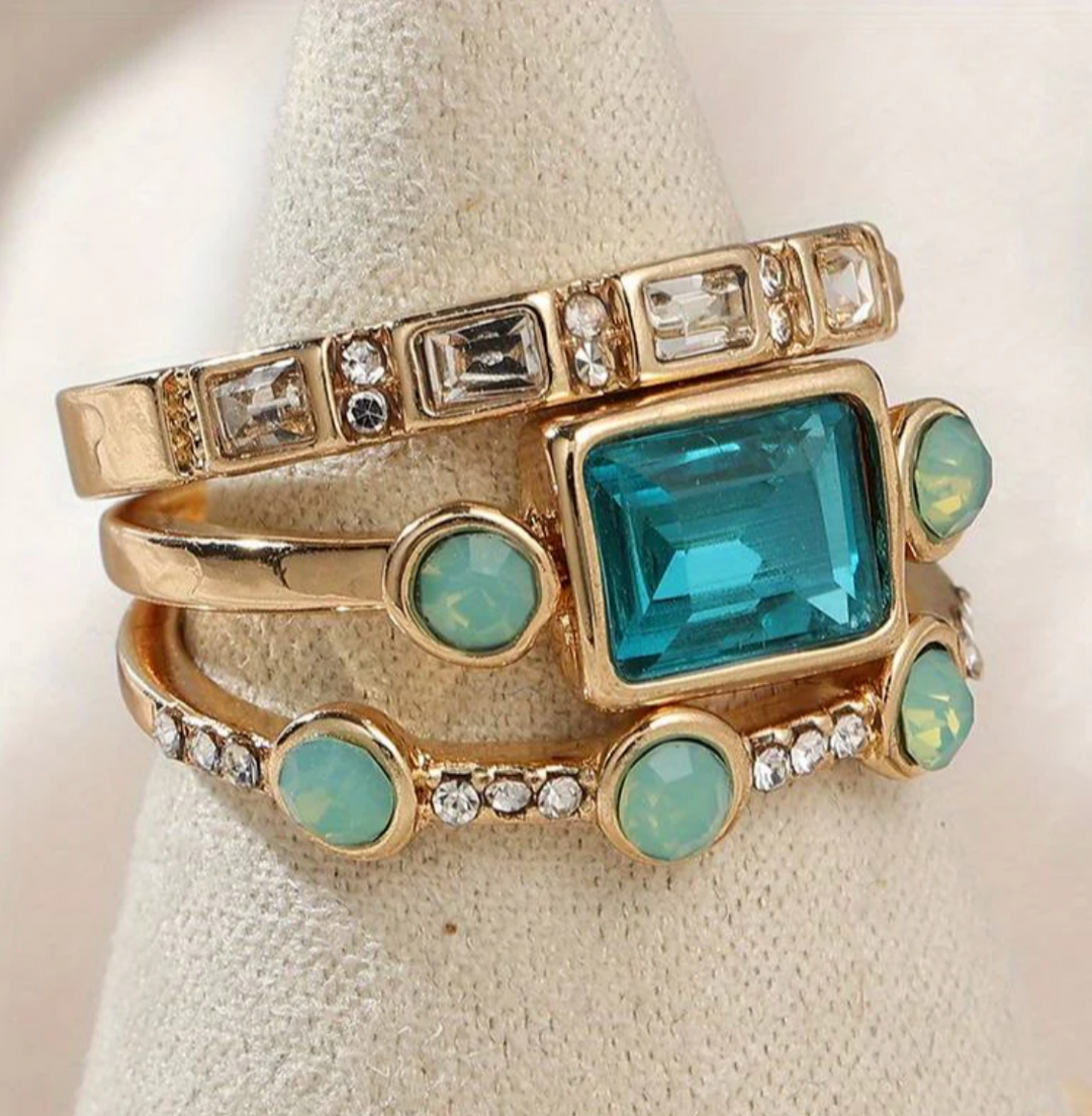 Classic Vintage Crystal Ring Set